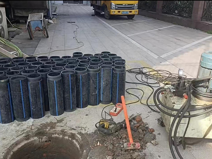 牡丹江PE置换管厂家 DN315置换管 非开挖管短管置换